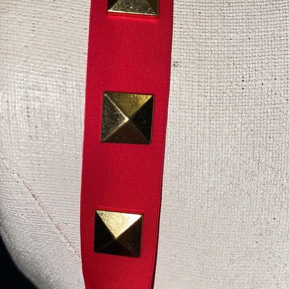 Victoria Secret Wireless Bra - Picture 5 of 12